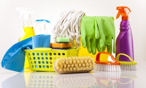 Short-let kitchen and bathroom cleaning for a Haringey property