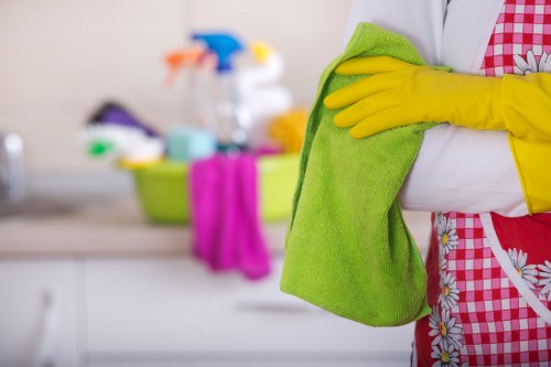 Professional move out cleaning in a Haringey flat kitchen