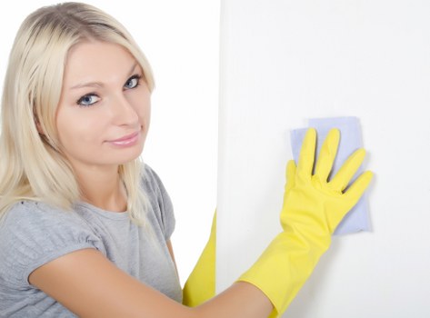 Experienced Haringey cleaners deep cleaning a kitchen interior